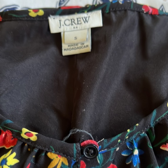 Jcrew size 2 dress with button front closure, ruffled hem and sleeves - Picture 2 of 4